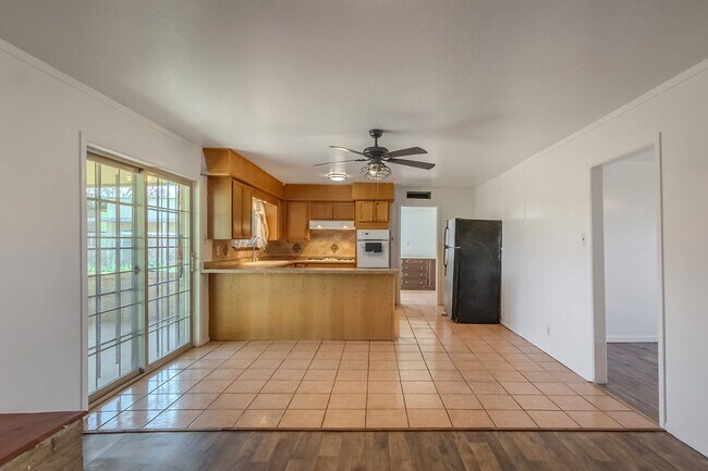 Building Photo - 3025 W Ohara Rd