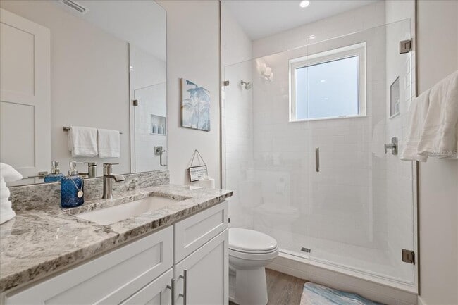 Building Photo - 623 Petit Wy