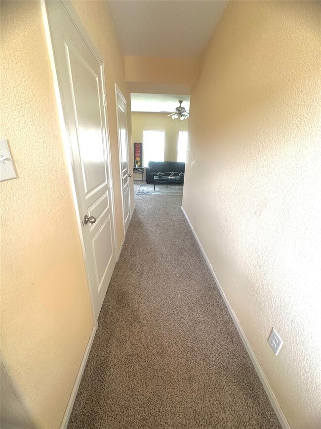 Building Photo - 8704 San Rocco St