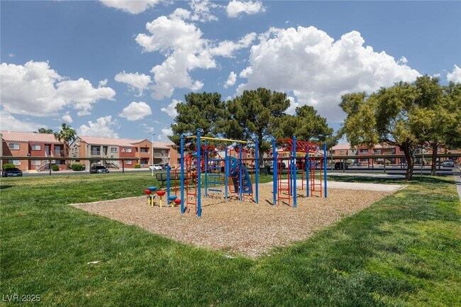 Building Photo - 4730 E Craig Rd