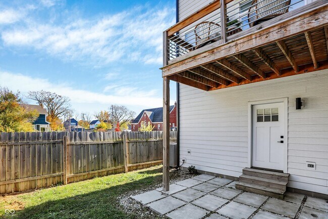 Building Photo - 816 East 21st St