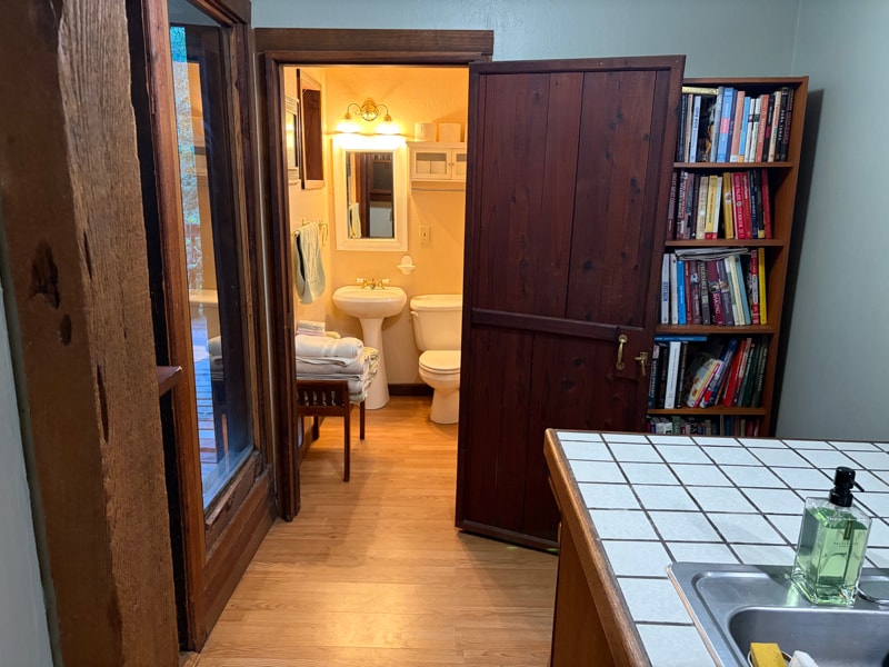 Building Photo - 19471 Madrone Ct