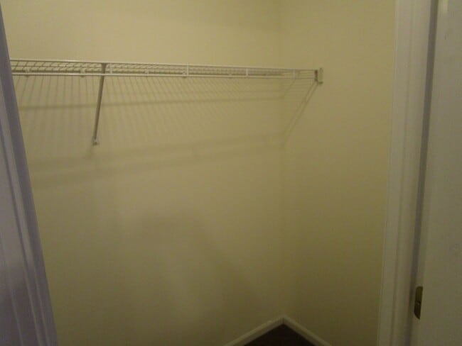 Building Photo - 5001-5003 Betty Jean Way