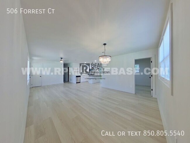 Building Photo - 506 Forrest Ct
