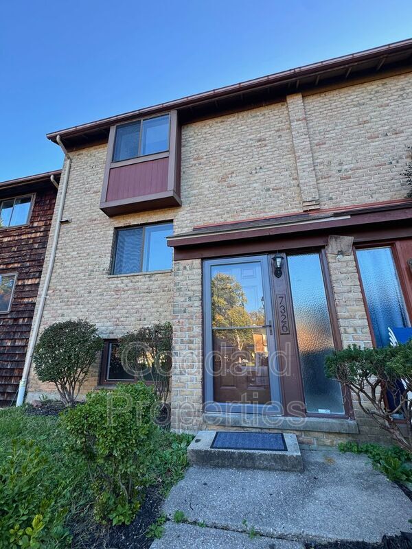 Primary Photo - 7326 Mossy Brink Ct