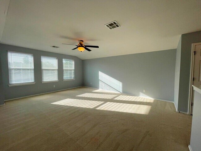 Building Photo - 9432 Castle Pines Dr