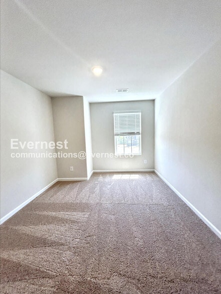 Building Photo - 2156 Willow Gln Dr