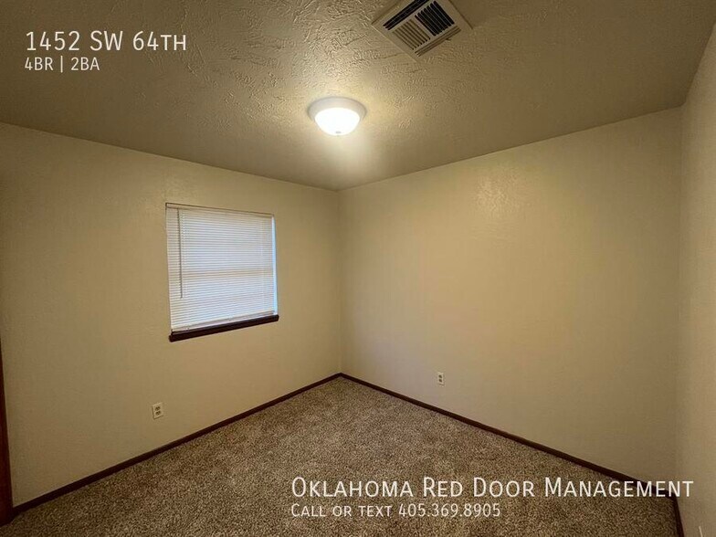 Building Photo - 1452 SW 64th St