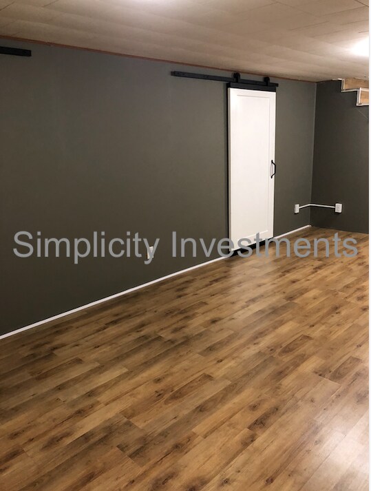 Building Photo - 707 25th St SE