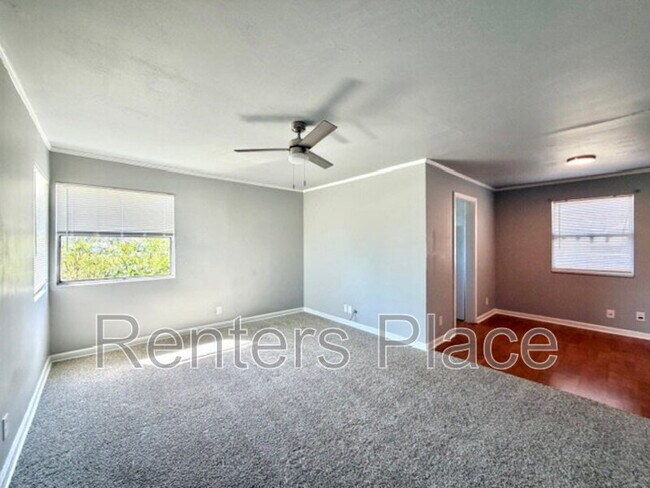 Building Photo - 2915 E Easton St