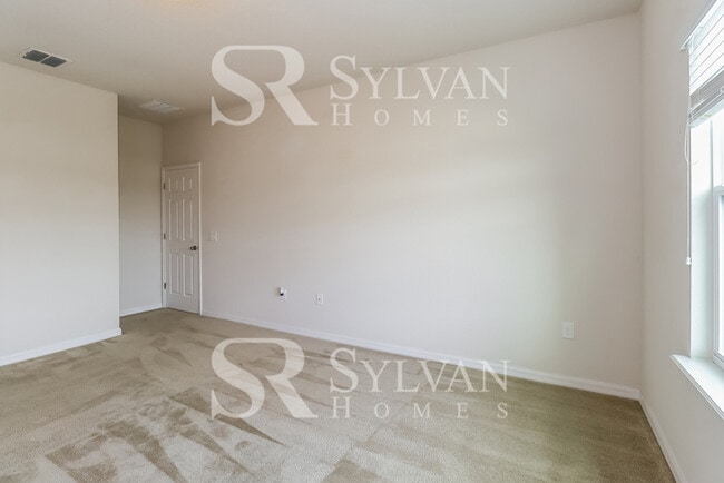 Building Photo - 1056 Avila Ln