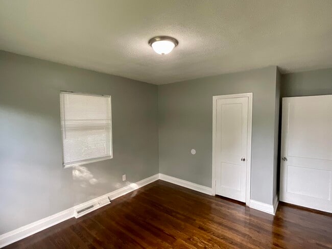 Building Photo - 2717 Margaret Ct