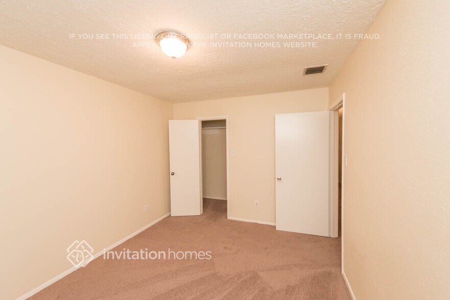 Building Photo - 4402 Dawn Creek Ln