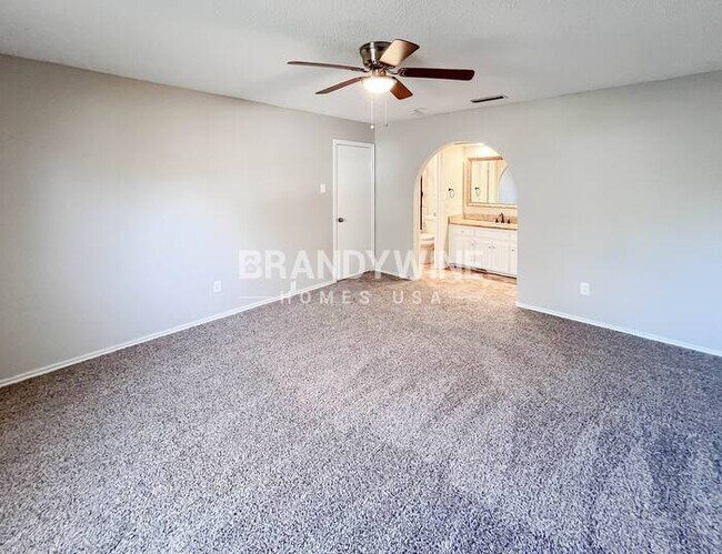 Building Photo - 1206 Misty Way