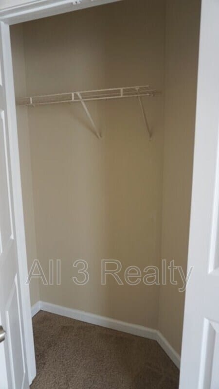 Building Photo - 5705 Hampton Ct