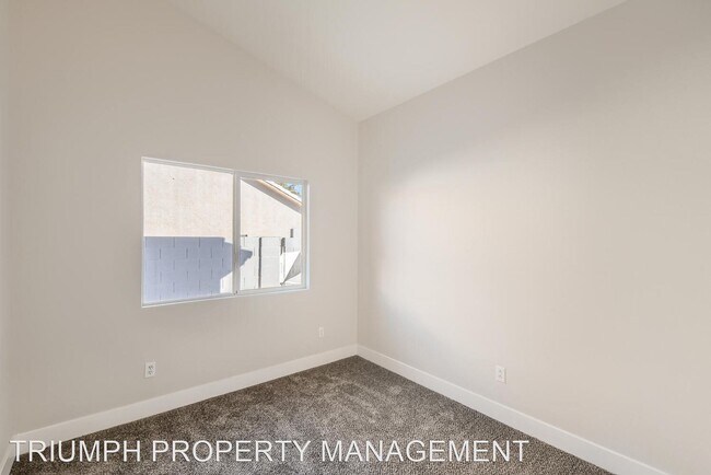 Building Photo - 4 br, 2.5 bath House - 4622 Califa Drive