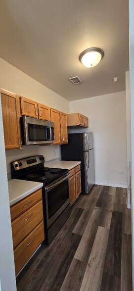 Building Photo - 1800 Jefferson St