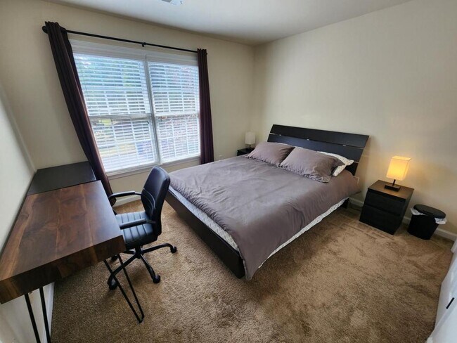 Building Photo - 1836 Rue De Montreal