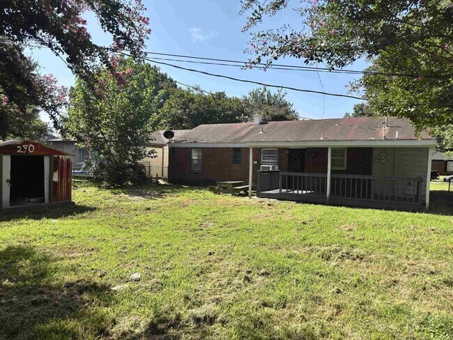 Building Photo - 4742 Violet Ave