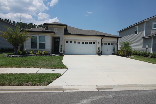 Building Photo - 1975 Amberly Dr