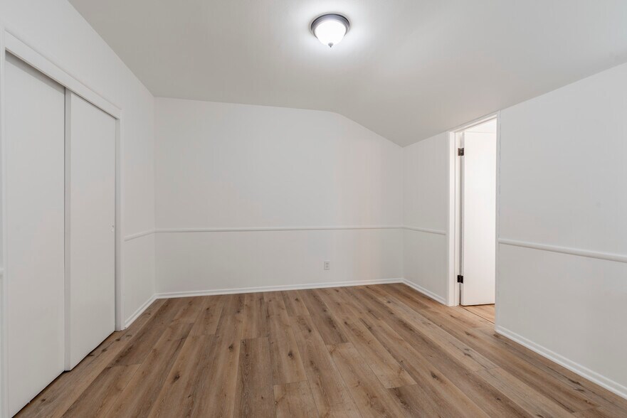 Building Photo - 14028 Cantlay St