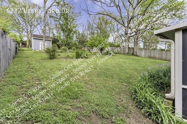 Building Photo - 6232 Henry Ford Dr