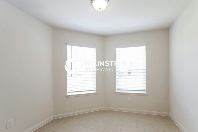 Building Photo - 4 Bedroom Pet-Friendly Home in Rosharon, TX with Main Street Renewal