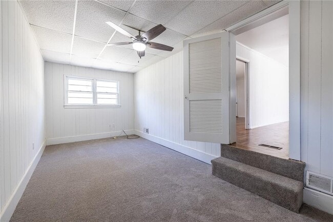 Building Photo - 2058 Green Forrest Dr