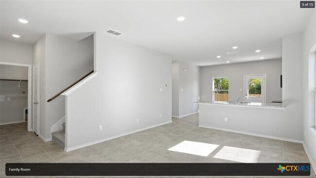 Building Photo - 2417 Dino Dr