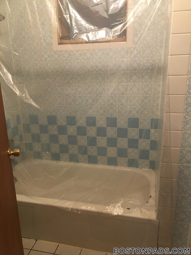 Building Photo - 9 Fulkerson St