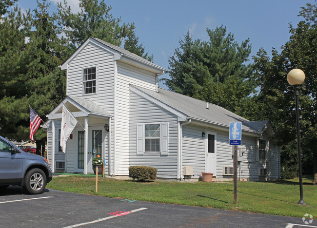 Building Photo - Richmond Hill Manor