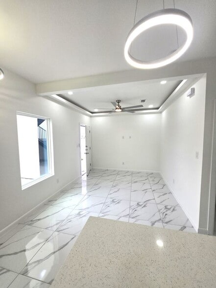 Building Photo - 3201 Magdalena St