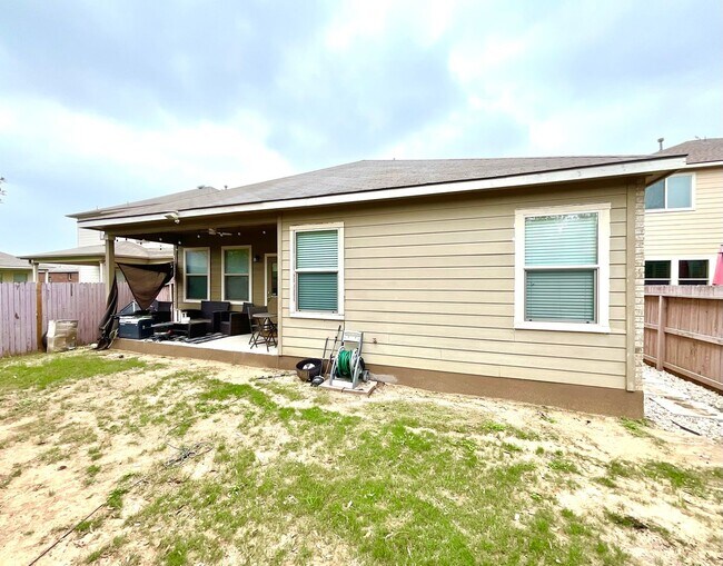 Building Photo - *COMING SOON* Modern Home with Fenced Backyard, Community Pool & Playground!