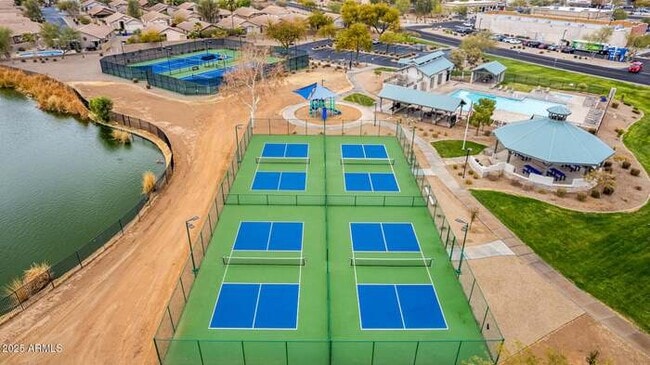 Building Photo - San Tan Valley Home in the Popular Johnson Ranch!