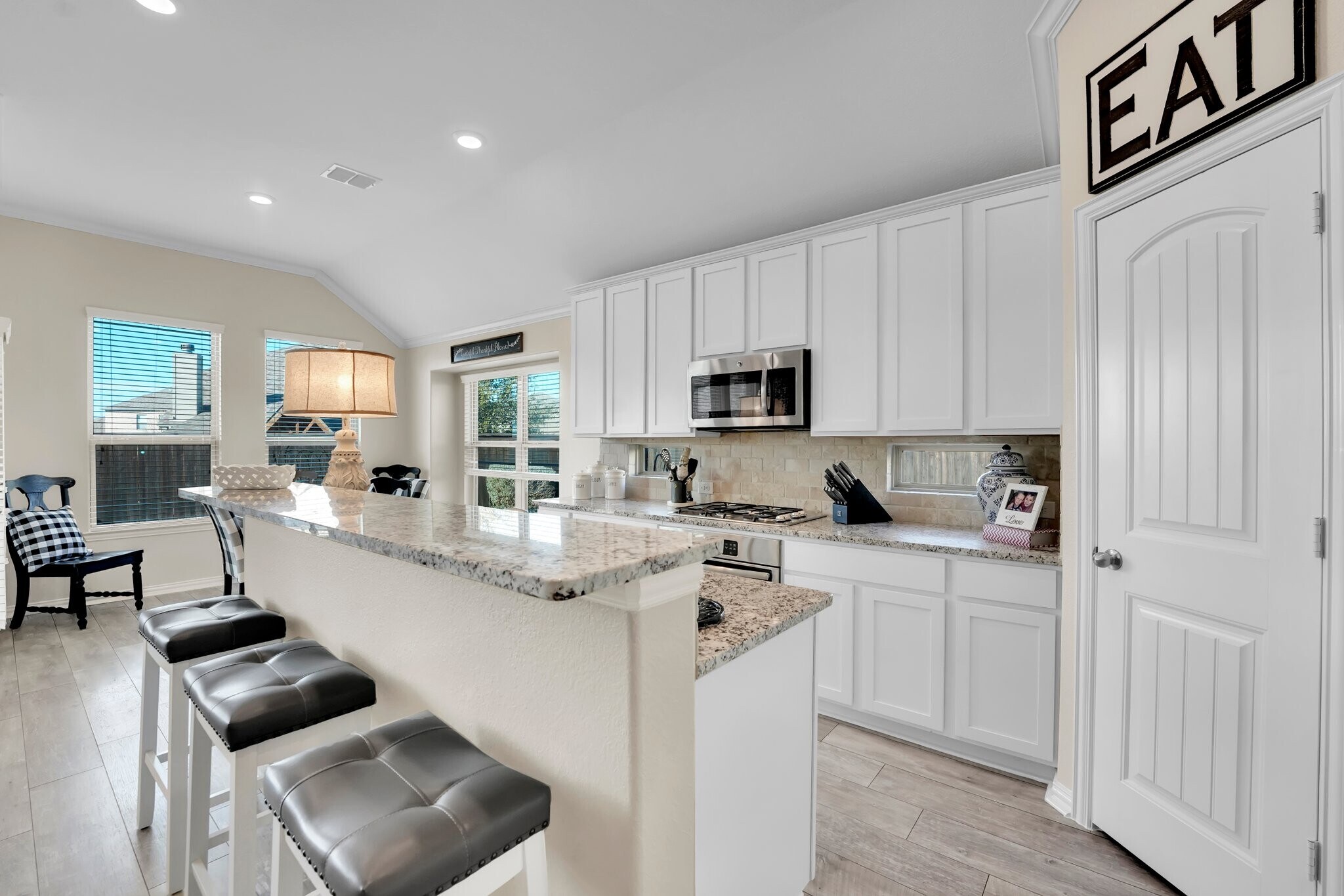 Building Photo - 16601 Lincoln Park Ln