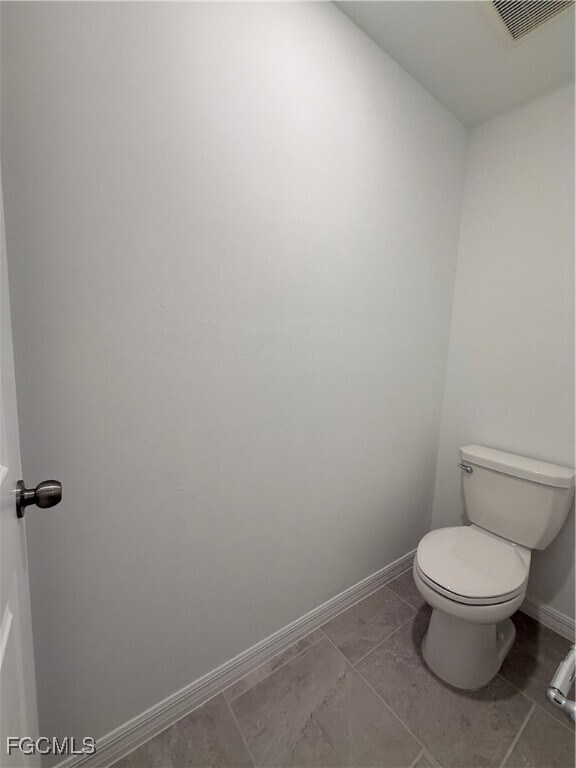 Building Photo - 3850 Treasure Oak Wy