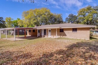 Building Photo - 911 Brown St