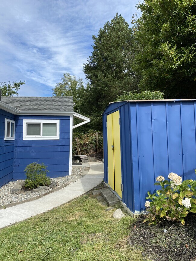 Building Photo - 2120 15th St