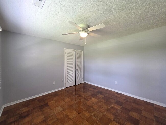 Building Photo - Newly Updated Home in Seagate Village