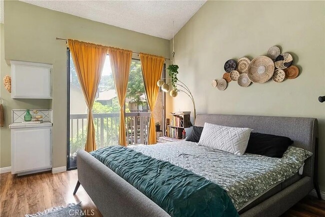 Building Photo - 260 Cagney Ln