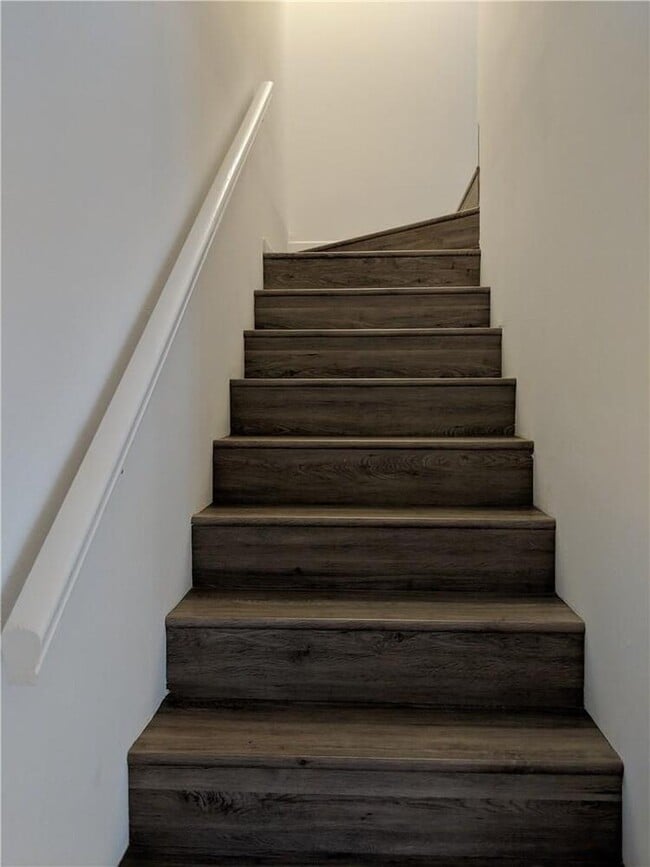 Building Photo - 3509 Alpine Cir