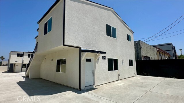 Building Photo - 7726 Laurel Canyon Blvd