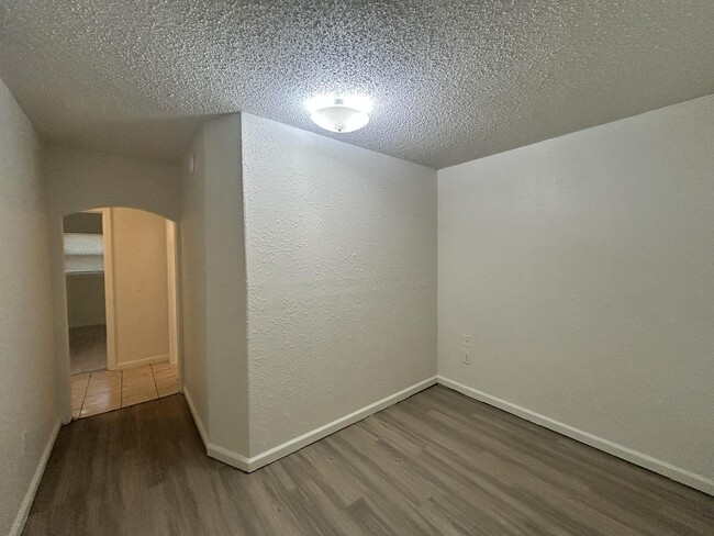 Building Photo - 2807 60th St