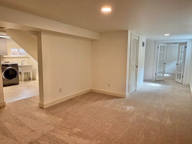 Building Photo - 4903 1st Ave NW