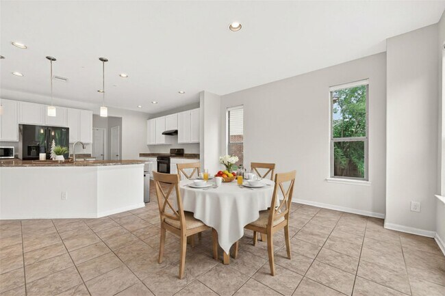 Building Photo - 21454 Piralta Ridge Ln