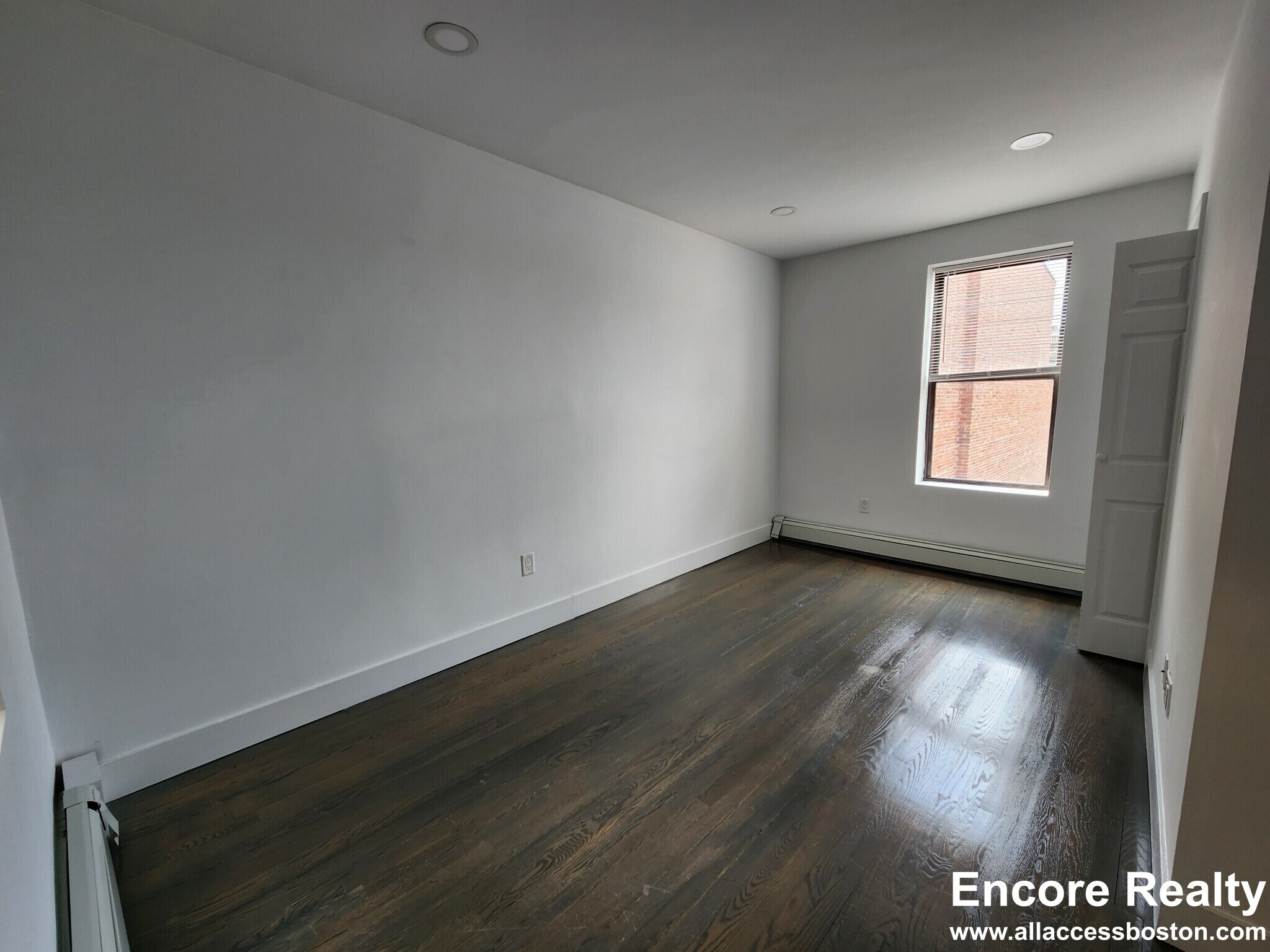 Building Photo - 80 West Cedar St