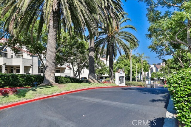 Building Photo - 5031 Dorado Dr