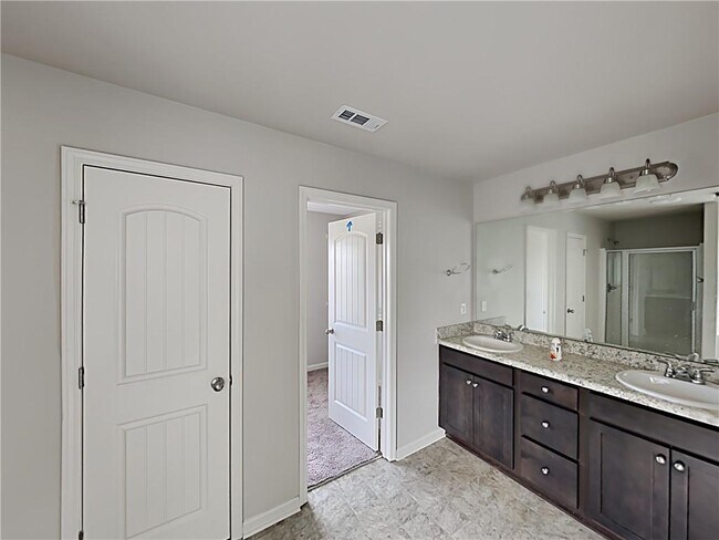 Building Photo - 1970 Township Dr