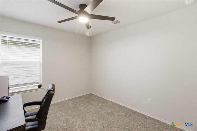Building Photo - 2622 Leno Dr