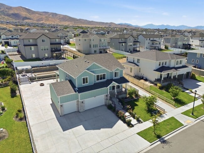 Building Photo - 2877 S Greenhead Dr